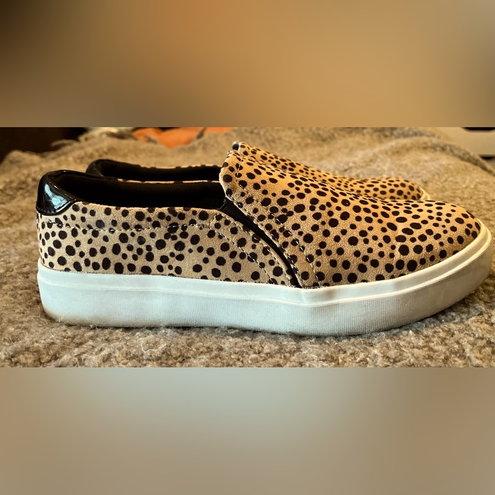 Leaopard print slip on sneakers